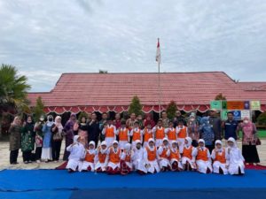 Sejumlah Kementerian dan Dinas Kesehatan Kalsel Kunjungi SDN 1.5 Belilmbing