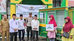 Baznas Tabalong Serahkan Program Bedah Rumah, Ekonomi Produktif dan Kereta Berkah