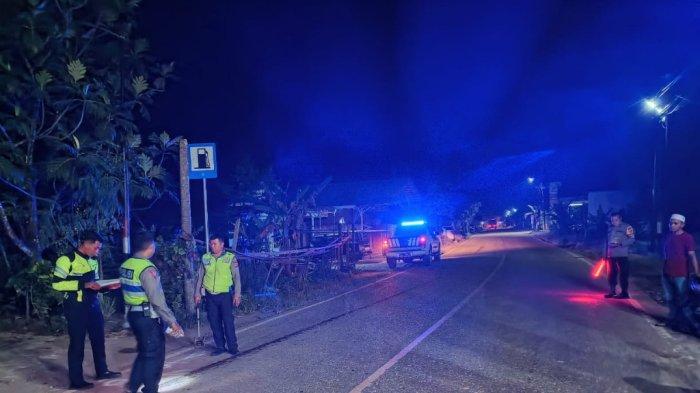 Polres Tabalong Tangani Kecelakaan Sepeda Motor Tabrak Truk Parkir Fuso yang Menyebabkan 1 Korban Meninggal Dunia