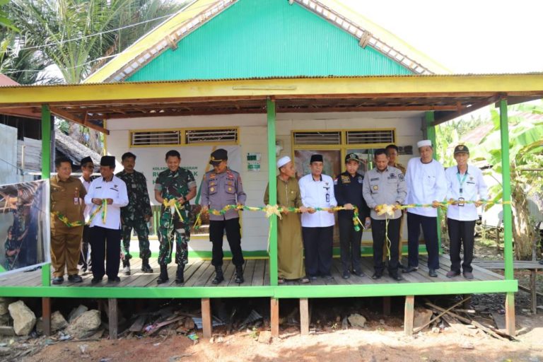 PJ Bupati dan Dandim 1001/HSU-BLG Resmikan 10 Rumah Tidak Layak Huni