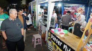 Kunjungi Kampung Kuliner di Alun-alun Kota Kandangan, Bupati HSS Berharap Jadi Penggerak Ekonomi – Banjarmasin Post