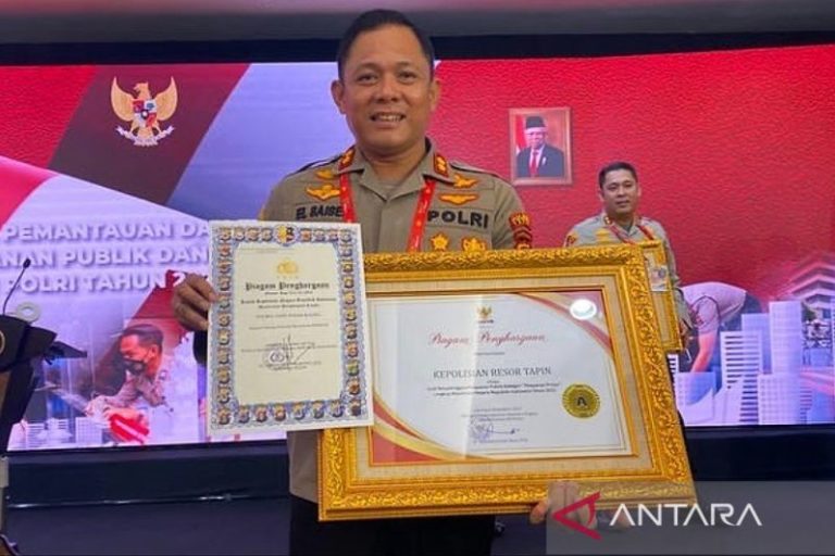 Polres Tapin berturut-turut mendapat penghargaan pelayanan prima dari Kementerian PAN dan RB – ANTARA Kalsel