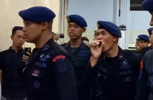 VIRAL VIDEO Anggota Brimob Menjerit di Sidang Tragedi Kanjuruhan, Kapolres Minta Maaf