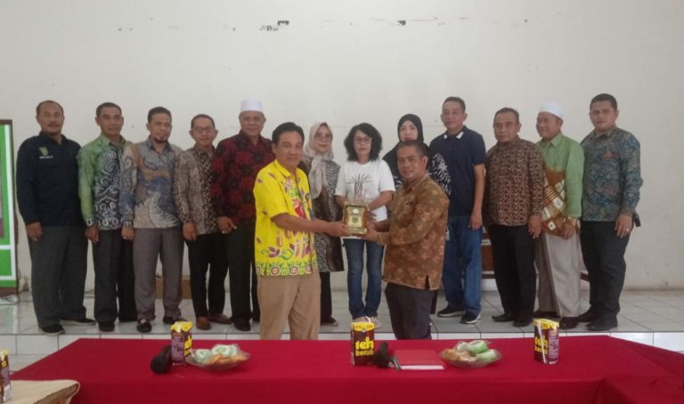 Terima Kunjungan Bapemperda DPRD HSU, Disporaparbud Barsel Jelaskan Program BNK