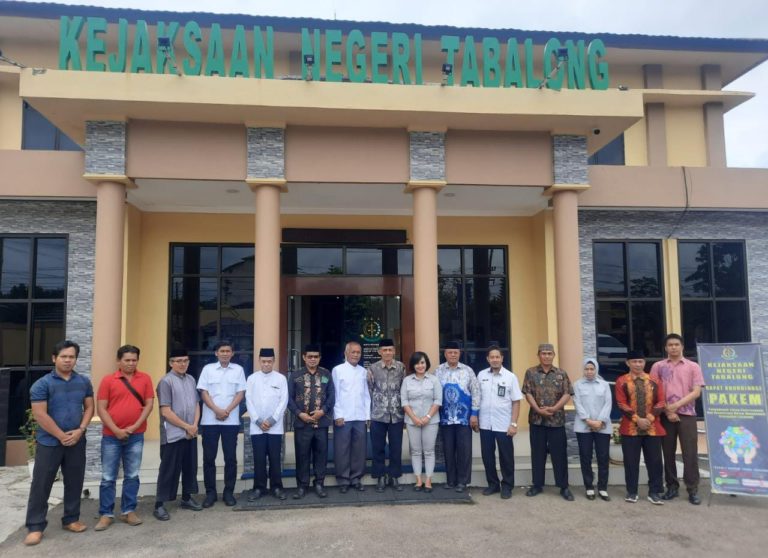 Rapat Pembentukan Tim Koordinasi Pengawasan Masyarakat dan Kepercayaan Keagamaan (PAKEM) Tahun 2023 di Kejaksaan Negeri Tabalong