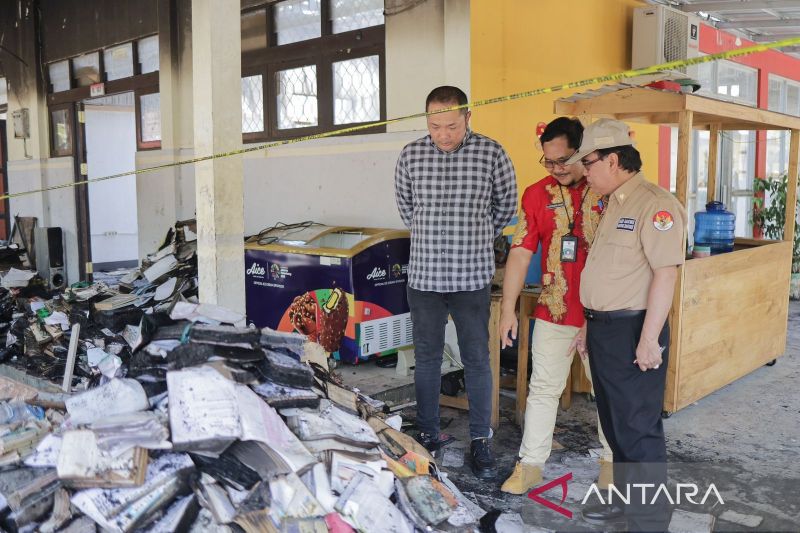 Anggota DPRD Kalsel : perpustakaan "jantung’" sekolah – ANTARA Kalimantan Selatan