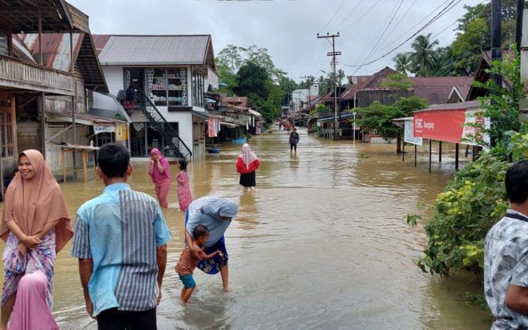 Tabalong Banjir, Polisi Imbau Warga Tingkatkan Kewaspadaan – koranbanjar.NET