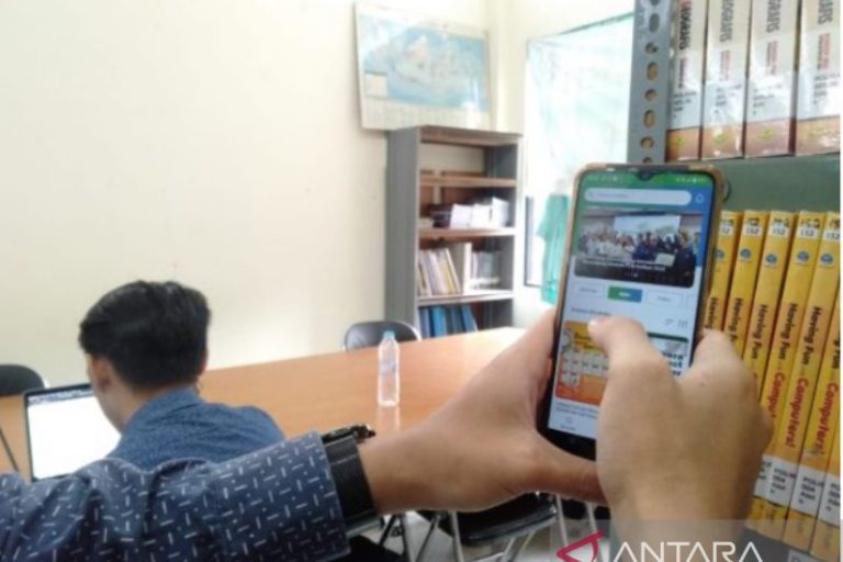 Poliban meluncurkan perpustakaan digital berbasis aplikasi